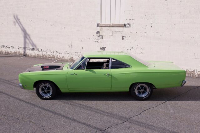 Plymouth Road Runner 1968 image number 27