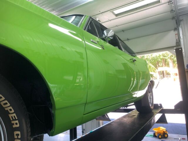 Plymouth Road Runner 1968 image number 28