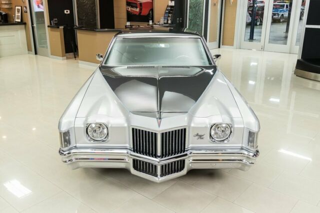 Pontiac Grand Prix 1971 image number 30