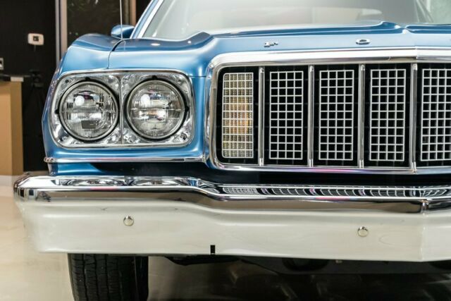 Ford Gran Torino 1974 image number 17