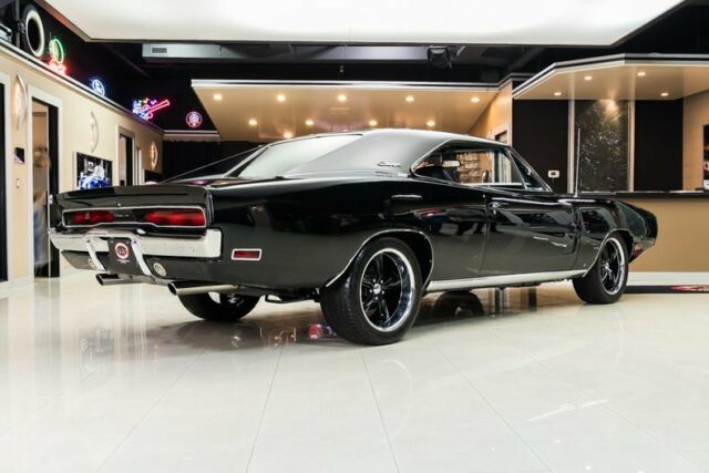 Dodge Charger 1970 image number 10