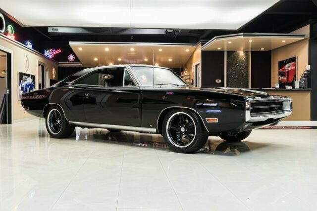 Dodge Charger 1970 image number 31