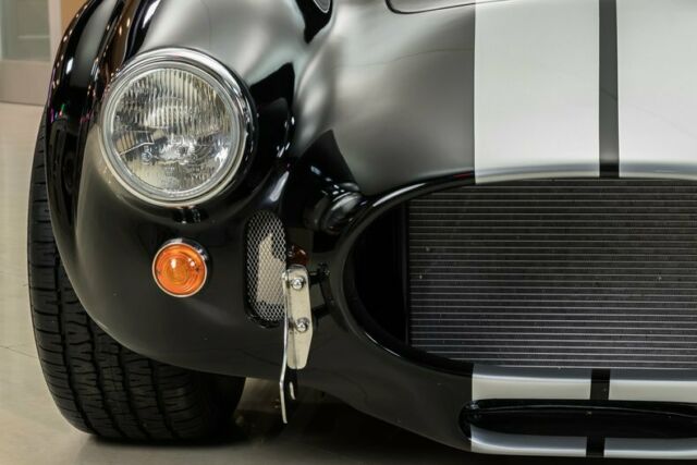 Shelby Cobra 1965 image number 17