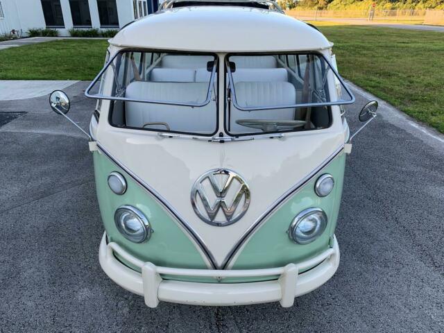 Volkswagen Bus/Vanagon 1975 image number 12