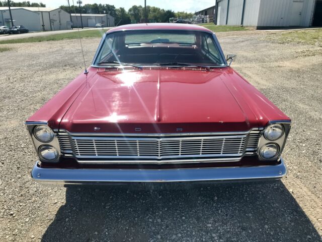 Ford Galaxie 1965 image number 27