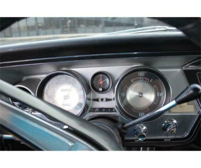 Buick Wildcat 1963 image number 2