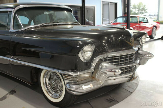 Cadillac Series 62 1955 image number 10