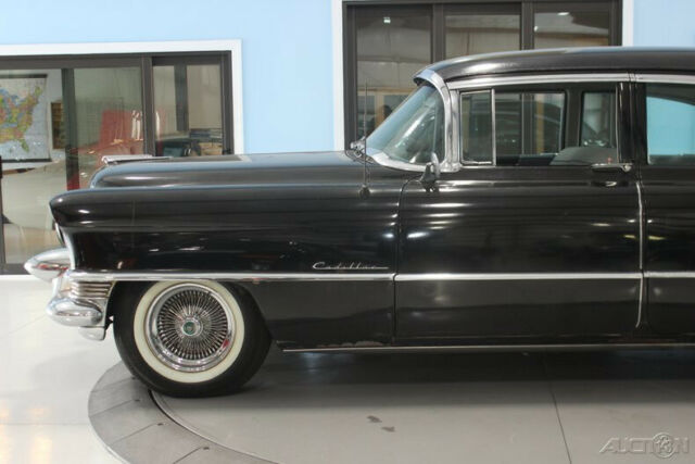 Cadillac Series 62 1955 image number 15