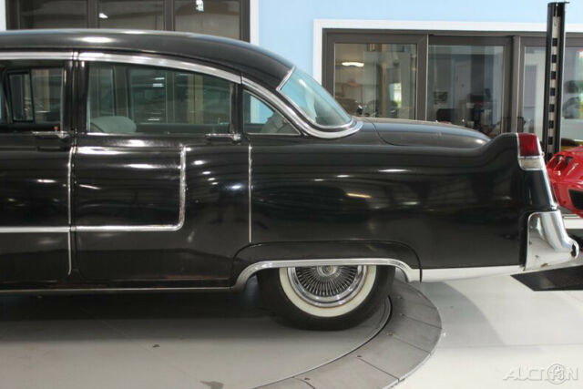 Cadillac Series 62 1955 image number 16