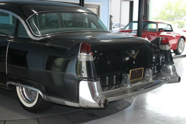 Cadillac Series 62 1955 image number 17