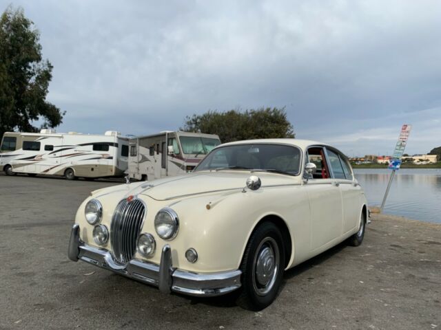 Jaguar Mk 2 3.4 1963 image number 18