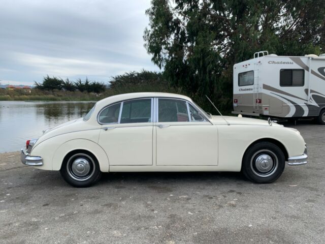 Jaguar Mk 2 3.4 1963 image number 29