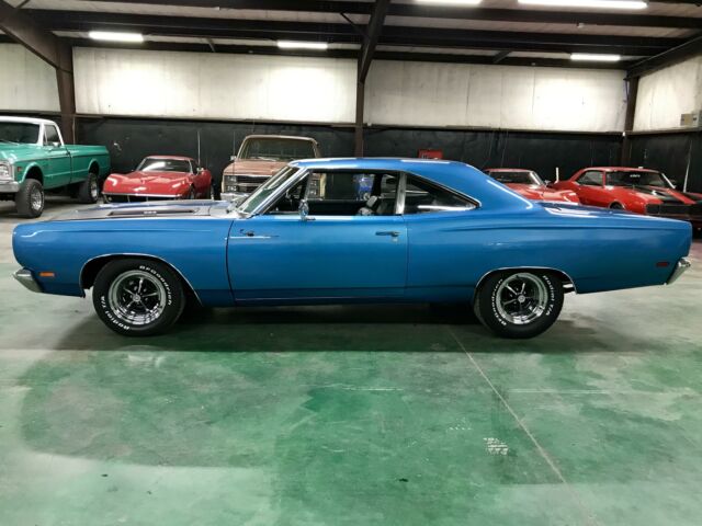 Plymouth Road Runner 1969 image number 1