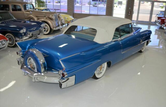 Cadillac Eldorado Biarritz Convertible 1956 image number 32