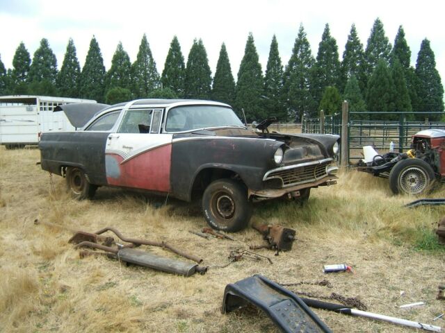 Ford Crown Victoria 1956 image number 35