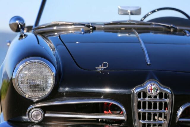 Alfa Romeo Giulietta Spyder 1958 image number 43