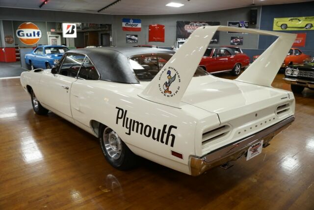 Plymouth Superbird 1970 image number 15