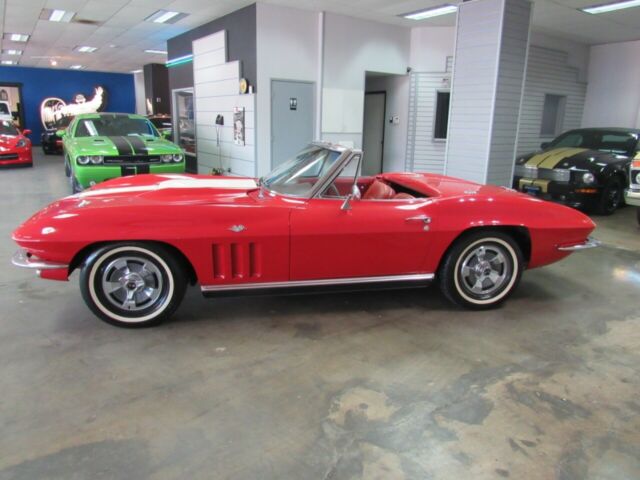 Chevrolet Corvette 1966 image number 18