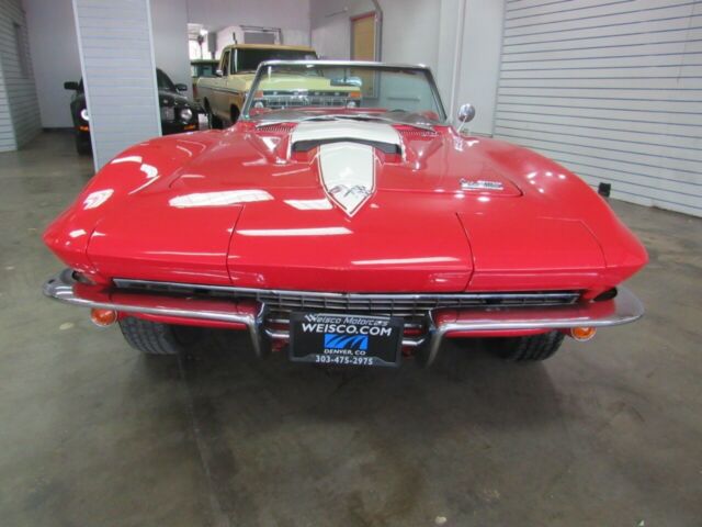 Chevrolet Corvette 1966 image number 44