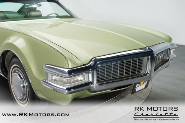 Oldsmobile Toronado 1969 image number 16