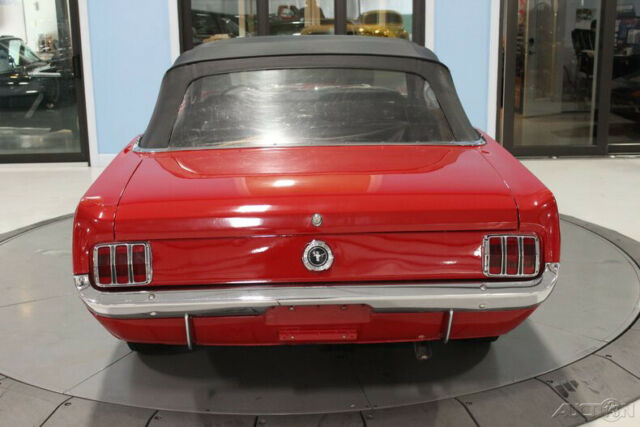 Ford Mustang 1965 image number 18