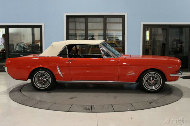 Ford Mustang 1965 image number 29