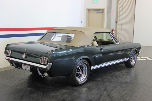 Ford Mustang 1966 image number 36