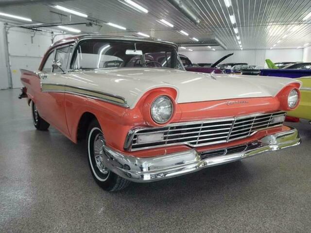 Ford Fairlane 1957 image number 1