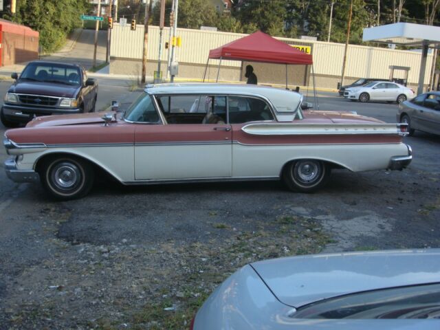 Mercury Turnpike Cruiser 1957 image number 0