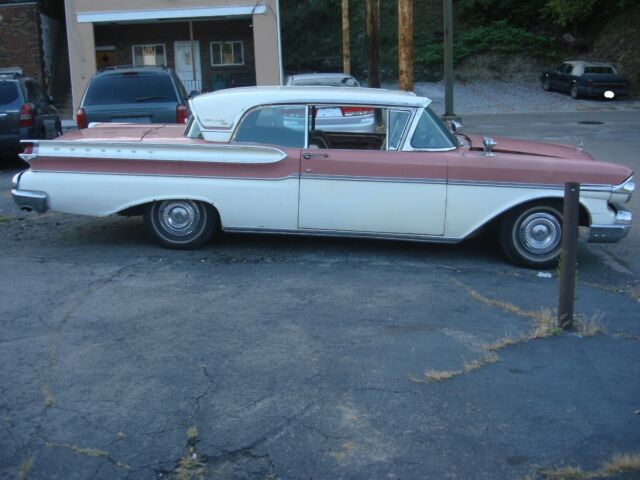 Mercury Turnpike Cruiser 1957 image number 2