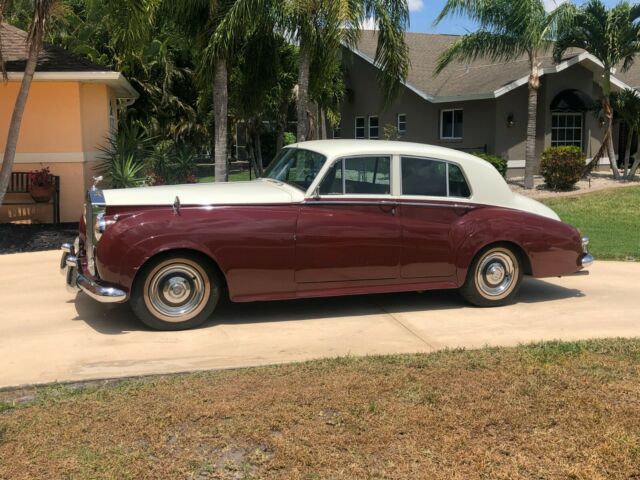 Rolls-Royce Silver Cloud 1957 image number 3