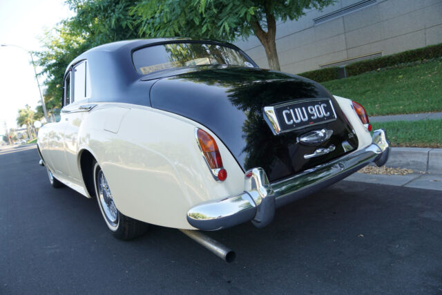 Bentley S3 1965 image number 14