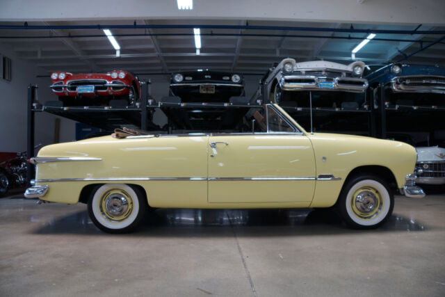 Ford Custom DeLuxe 239 V8 Convertible with 3 spd O/D 1951 image number 5