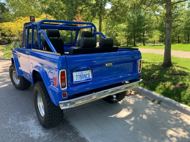 Ford Bronco 1977 image number 2