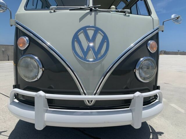 Volkswagen Bus/Vanagon 1961 image number 31