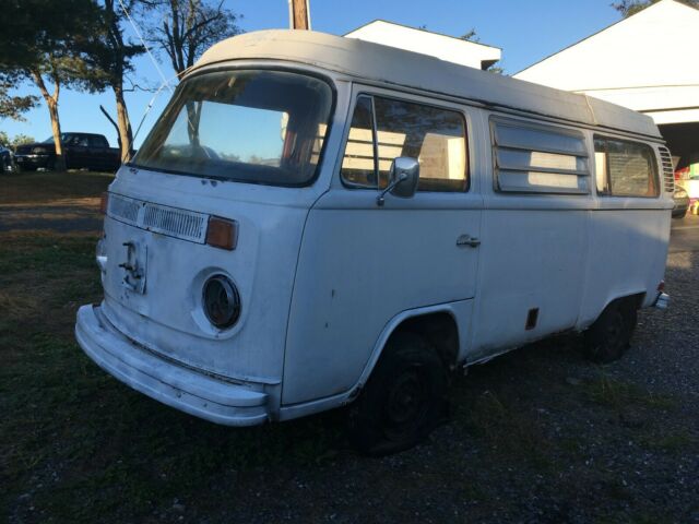 Volkswagen Bus/Vanagon 1972 image number 16