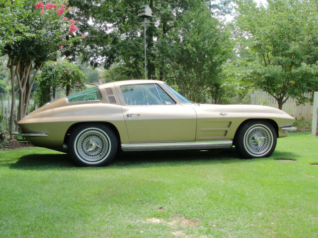 Chevrolet Corvette 1964 image number 2