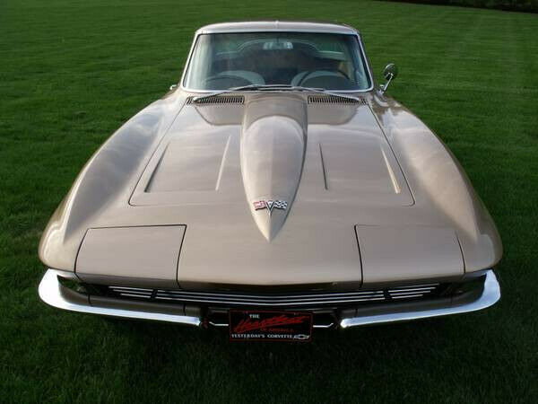 Chevrolet Corvette 1964 image number 25