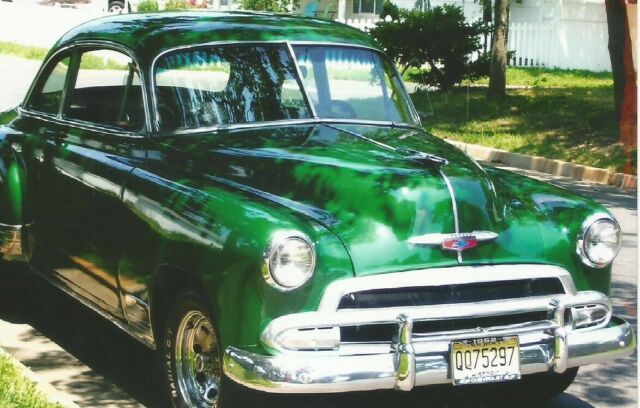 Chevrolet 2-Door Deluxe Sports Coupe 1952 image number 6