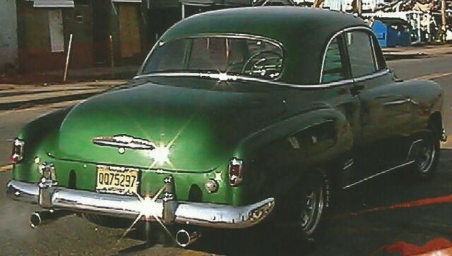 Chevrolet 2-Door Deluxe Sports Coupe 1952 image number 7