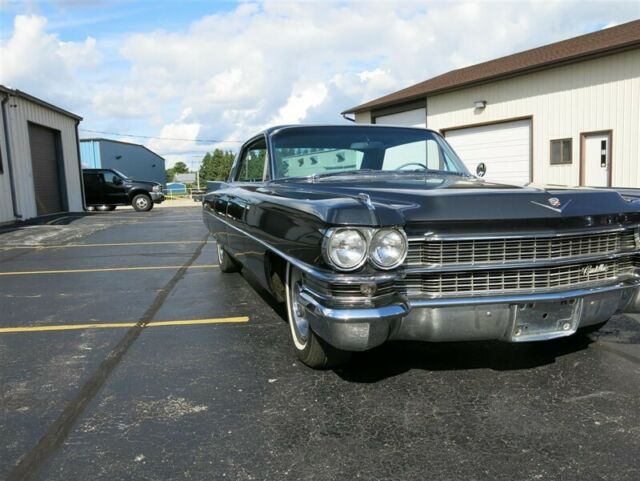 Cadillac Sedan DeVille, 1963 image number 21