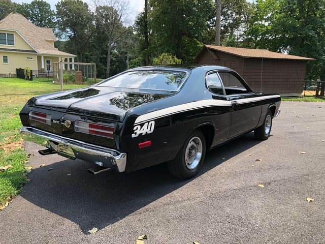 Plymouth Duster 1972 image number 2