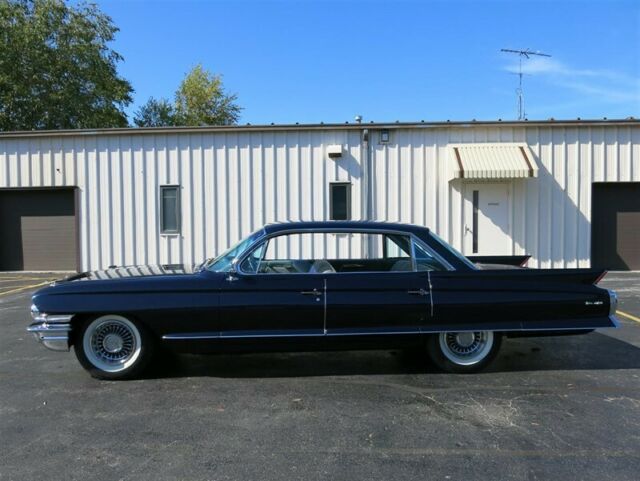 Cadillac Sedan DeVille, 1962 image number 28