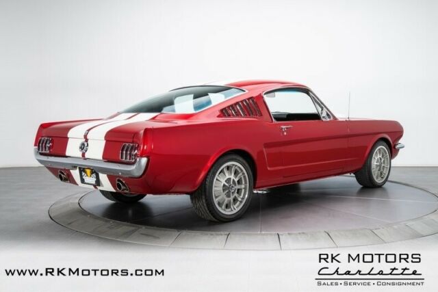 Ford Mustang 1965 image number 25