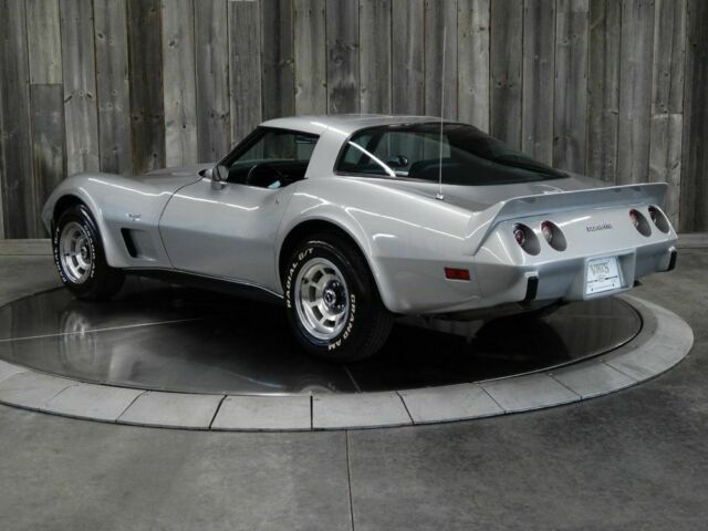 Chevrolet Corvette 1979 image number 1