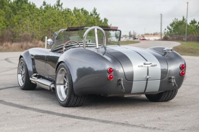 Shelby Cobra 1965 image number 28