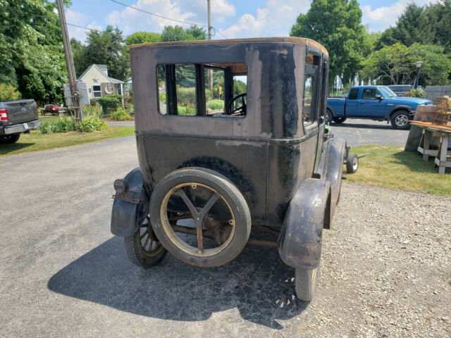 Ford Model T 1926 image number 3