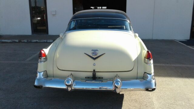 Cadillac DeVille 1953 image number 41