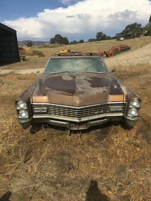 Cadillac DeVille 1967 image number 2