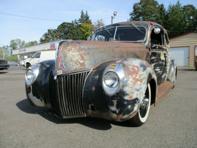 Ford 2 Door Sedan 1939 image number 32